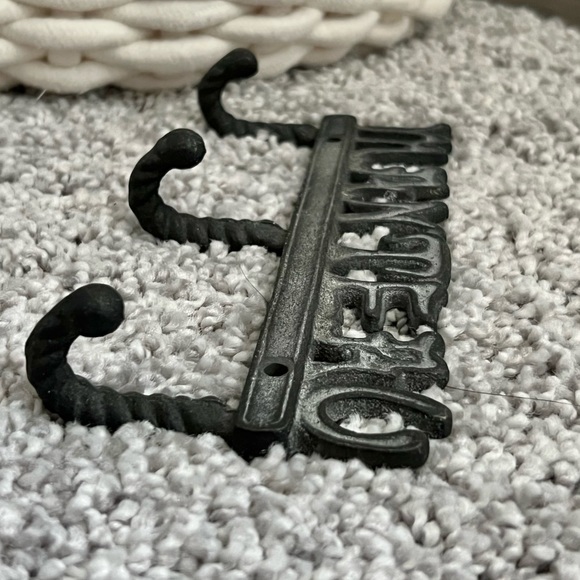 “MANTEAU” Metal Coat Rack 8-inch 3-Hook Wall-Mounted “French for Coats” - Picture 4 of 9